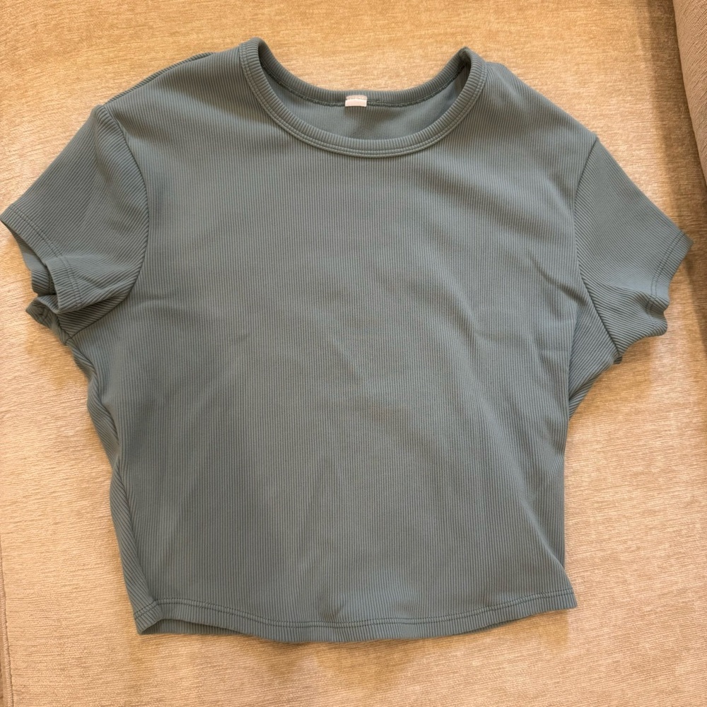 Alo blue crop top